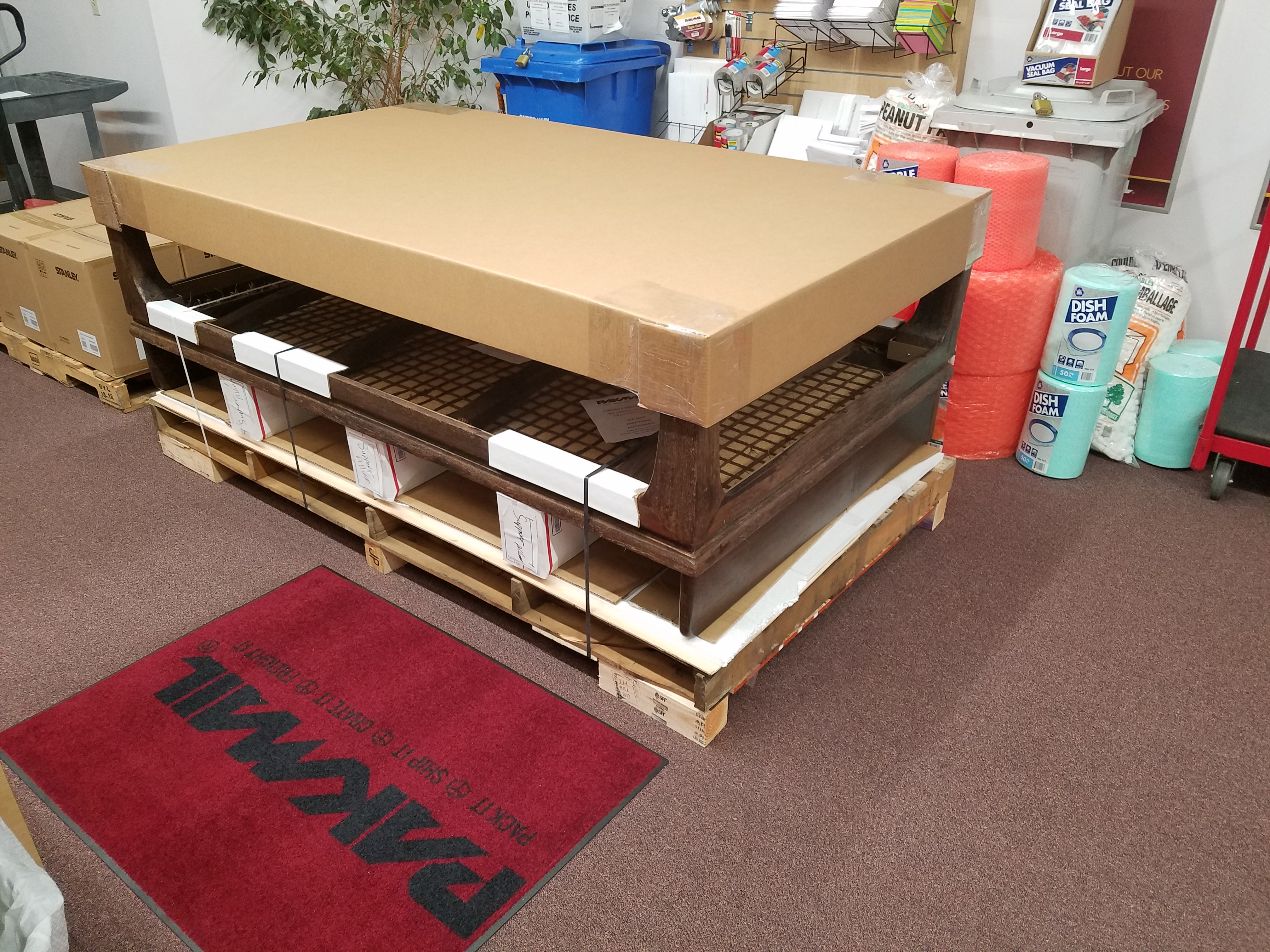 Custom Packing, Crating & Shipping Services | Bellevue, WA | Pak Mail